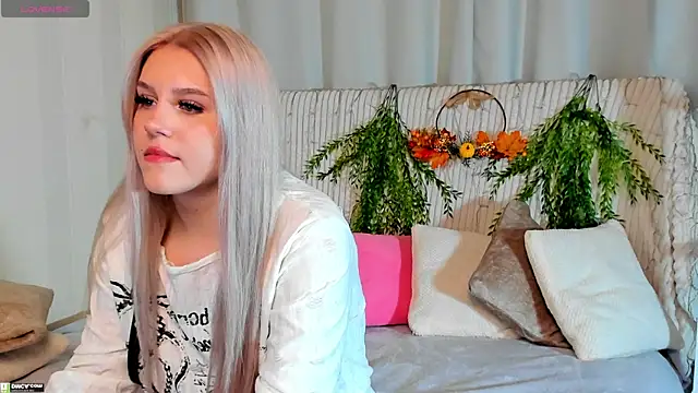 Malisha kiss online show from 10-29-25, 09:19