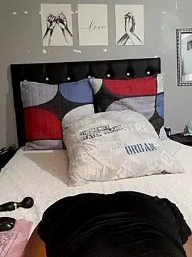 Jessy B69 online show from 10-14-25, 09:58