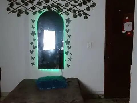 Ebony luna online show from 01-12-26, 06:15