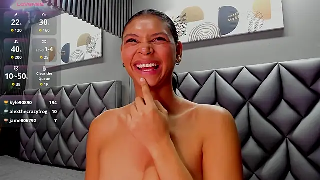 Sensual Shantal online show from 10-06-25, 04:52