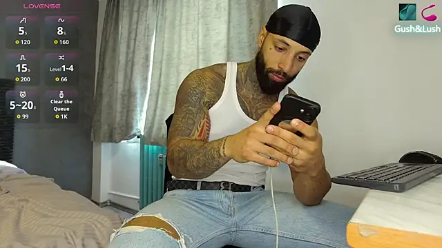 MasculineGuy99 online show from 10-05-25, 11:45