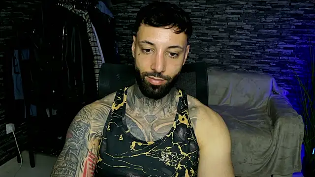 MasculineGuy99 online show from 05-04-26, 09:39