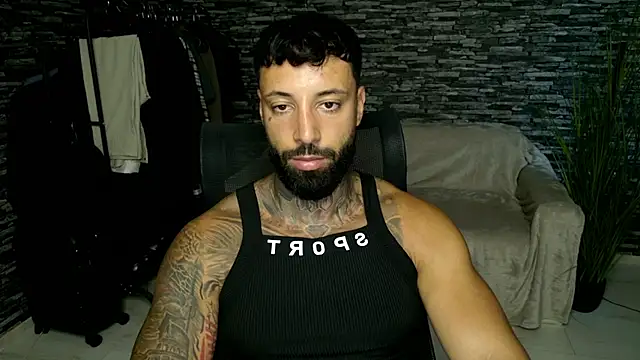 MasculineGuy99 online show from 07-06-26, 04:09
