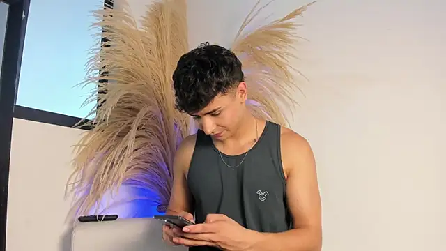 Thiago Connor21 online show from 11-03-25, 06:55