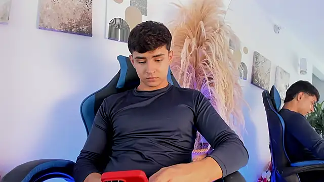 Thiago Connor21 online show from 03-26-26, 08:18