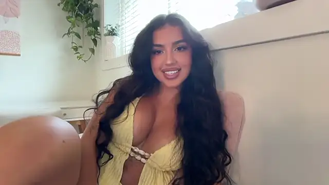 Snapshot of ariajacksonx chatting on 06-16-26, 06:19 ariajacksonx online show from 06-16-26, 06:19