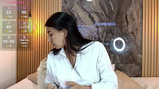 Pocahontas sun online show from 10-15-25, 01:48