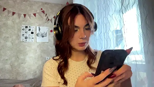 Snapshot of TeresitaLish chatting on 10-08-25, 02:07 TeresitaLish online show from 10-08-25, 02:07