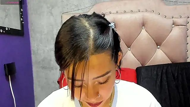 Mia lopez 1 online show from 05-23-26, 09:47