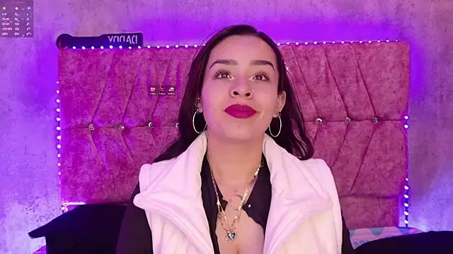 Mia lopez 1 online show from 05-21-26, 08:55