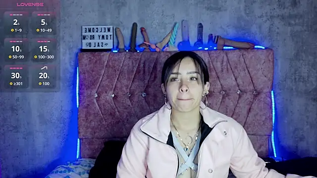 Mia lopez 1 online show from 05-12-26, 09:48