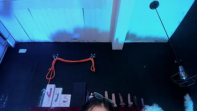 Cony l online show from 11-27-25, 11:43