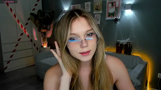 linakorvin online show from 10-29-25, 01:21