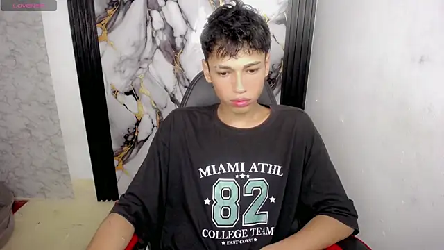 Im david02 online show from 12-19-25, 01:13