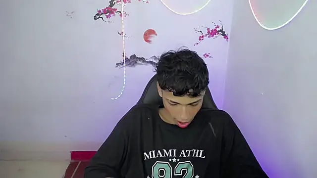 Im david02 online show from 11-15-25, 01:04