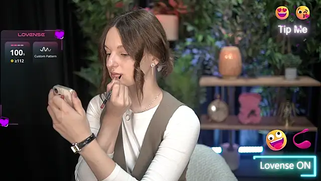 xoxo molly online show from 11-10-25, 10:59