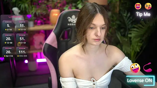 xoxo molly online show from 12-15-25, 08:36