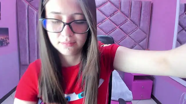 sarah sweett  online show from 04-08-26, 02:40