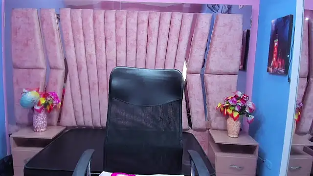 sarah sweett  online show from 02-05-26, 02:57