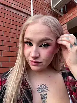 RollDolls online show from 11-21-25, 05:17