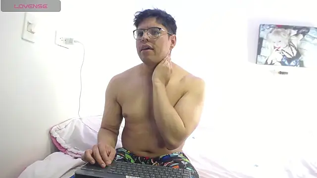 MikeandLindsay online show from 10-11-25, 10:44