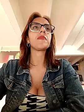 Jade 1-9 online show from 02-06-26, 04:25