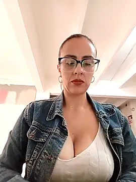 Jade 1-9 online show from 02-07-26, 04:26