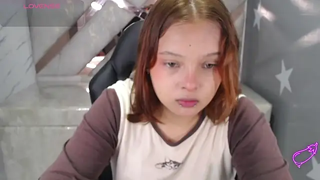 mia foster t online show from 04-14-26, 01:49