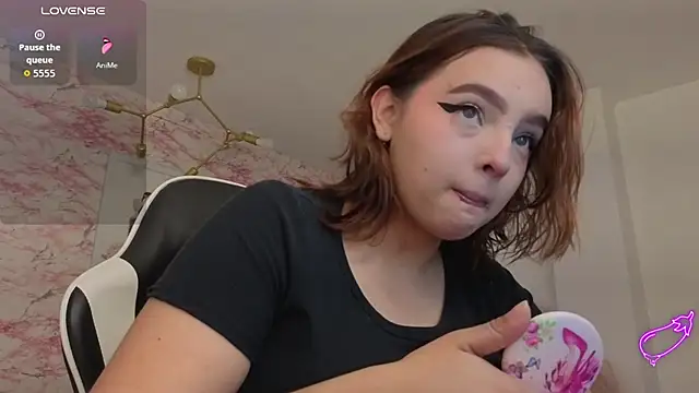 mia foster t online show from 02-22-26, 01:24