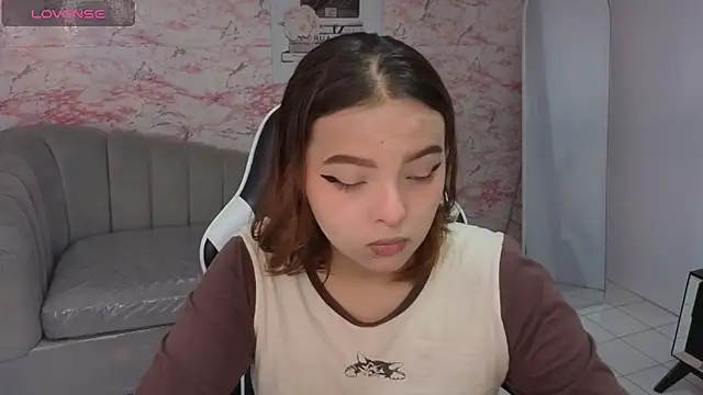 mia foster t online show from 02-20-26, 01:13