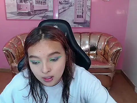 mia foster t online show from 10-11-25, 12:50