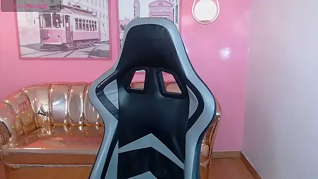 mia foster t online show from 12-19-25, 12:51