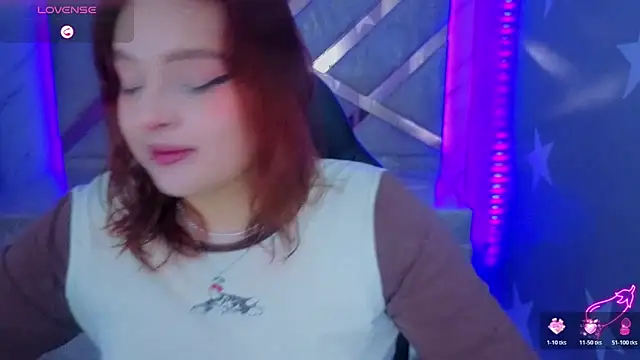 Snapshot of mia_foster_t chatting on 06-01-26, 01:11 mia foster t online show from 06-01-26, 01:11