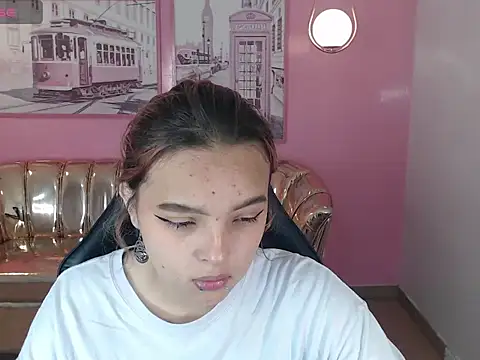 mia foster t online show from 11-01-25, 12:43