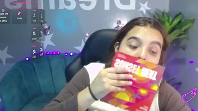 mia foster t online show from 12-14-25, 12:55