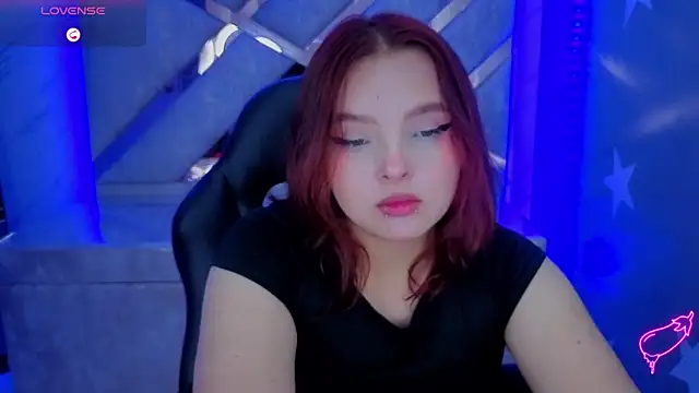Snapshot of mia_foster_t chatting on 06-03-26, 02:33 mia foster t online show from 06-03-26, 02:33