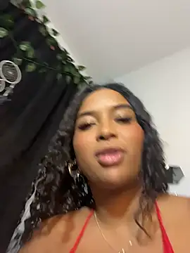 Snapshot of mitschellfox21 chatting on 03-10-26, 03:32 mitschellfox21 online show from 03-10-26, 03:32