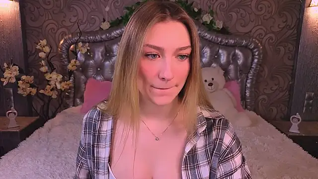 AngelAnabelle online show from 03-11-26, 08:47