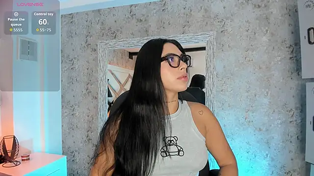 Vanessa Rain  online show from 05-20-26, 07:11