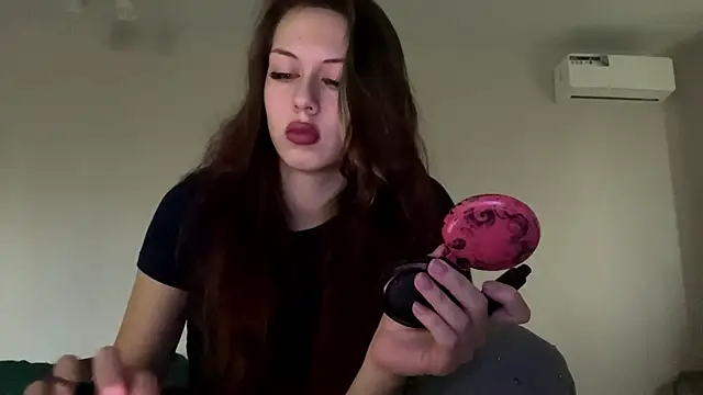 Nayra flash online show from 10-25-25, 05:17