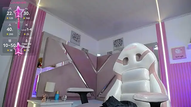 Charlotte ebony  online show from 11-21-25, 12:48