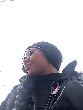 Charlotte ebony  online show from 01-14-26, 12:20