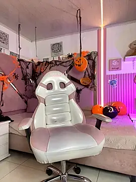 Charlotte ebony  online show from 11-03-25, 12:42