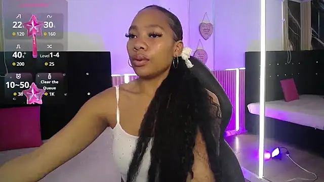 Snapshot of Charlotte_ebony_ chatting on 10-02-25, 02:31 Charlotte ebony online show from 10-02-25, 02:31