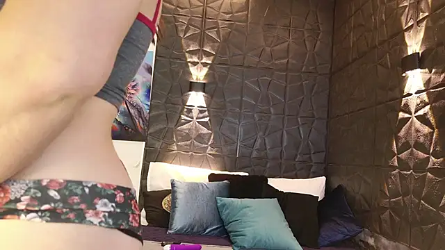 Hurrem99 online show from 10-08-25, 08:09