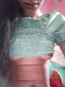 Snapshot of Jg135667 chatting on 10-06-25, 12:28 Jg135667 online show from 10-06-25, 12:28