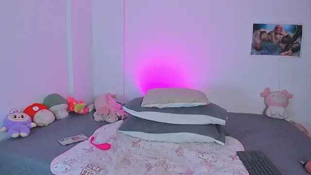 Miaengels  online show from 04-11-26, 02:08