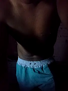 Alex321Flores online show from 01-08-26, 04:40