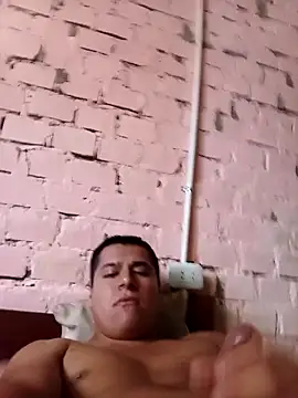 Alex321Flores online show from 06-01-26, 05:23
