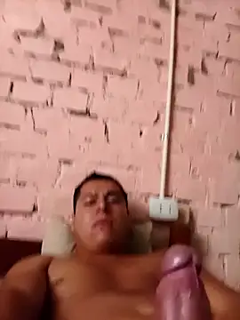 Alex321Flores online show from 05-25-26, 01:43